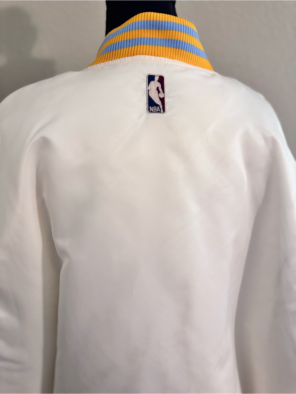 Lakers Jacket - Picture 5 of 8